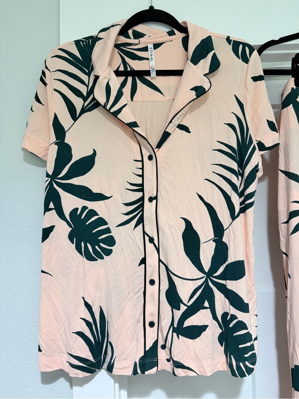 New without tags. Soma Peach Palm-Print Pajama Set with Dark Green Leaves - Picture 2 of 7